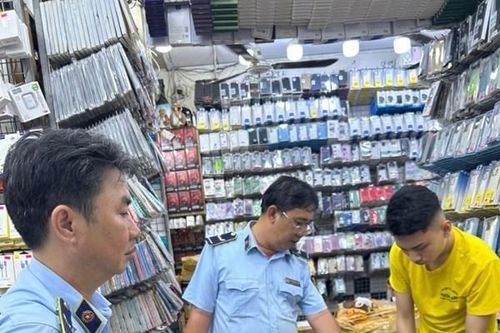 Quản lý thị trường Tp. Hồ Chí Minh xử lý hàng trăm vụ vi phạm trong tháng 2