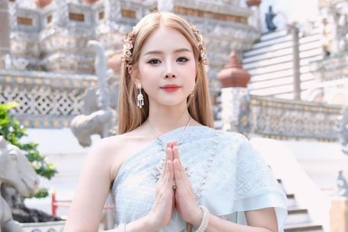 Nhan sắc DJ Mie gây sốt hậu chia tay Hồng Thanh
