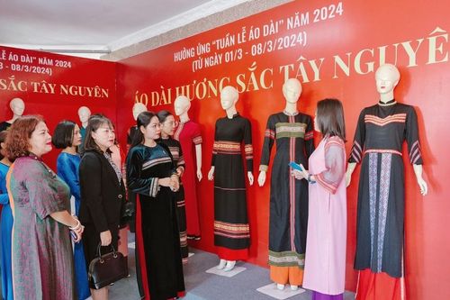 Phụ nữ lan tỏa lối sống đẹp