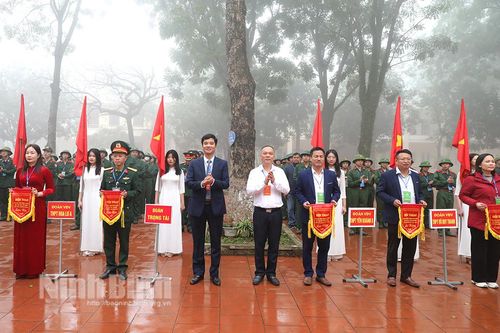 Khai mạc Hội thao Giáo dục quốc phòng và an ninh cho học sinh THPT tỉnh Ninh Bình lần thứ VI