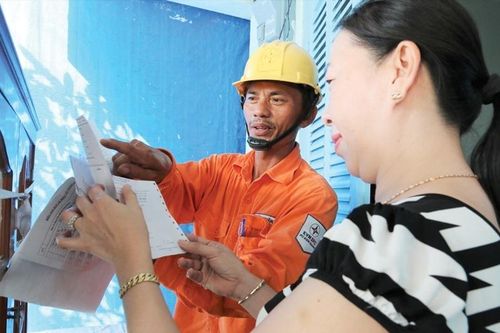 Người dân có chịu thiệt khi ngành điện tính 2 tháng gộp làm một?