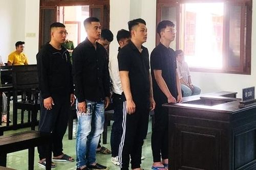 Sáu bị cáo cho vay với lãi suất 'cắt cổ' lãnh án