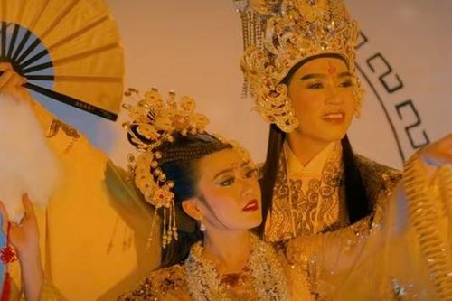 'Sáng Đèn' tung trailer mới và ấn định ngày trở lại rạp