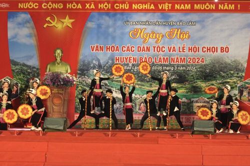 Khai mạc Ngày hội văn hóa các dân tộc và Lễ hội chọi bò huyện Bảo Lâm