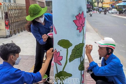 Làm đẹp cột điện