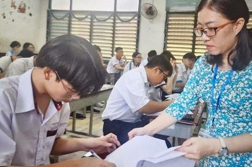Thành phố Hồ Chí Minh có 4.730 học sinh thi chọn học sinh giỏi lớp 12 cấp thành phố