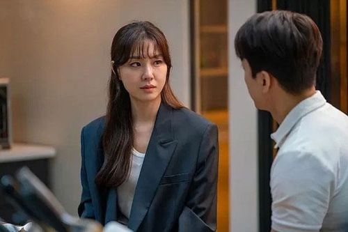 Gợi ý chồng tặng quà mẹ vợ dịp 8/3, vợ muốn ly hôn với câu trả lời của anh ta