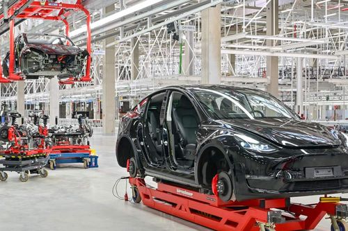 Vì sao Tesla ngừng hoạt động nhà máy xe điện ở Đức?