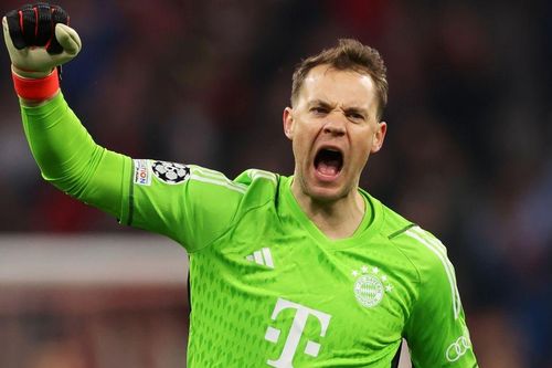 Neuer đi vào lịch sử Champions League