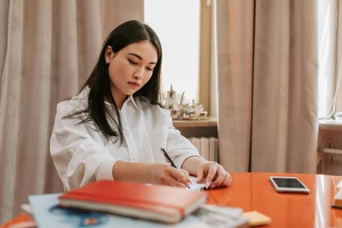 4 công việc lương cao cho người hướng nội