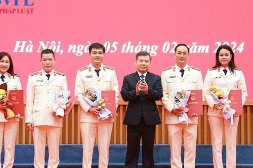 Bổ sung 702 Kiểm sát viên sơ cấp cho các VKSND cấp huyện