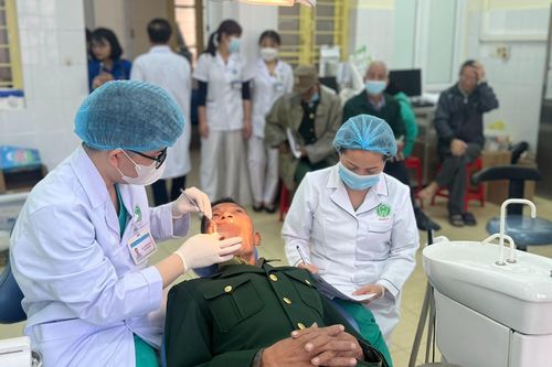 Chăm sóc sức khỏe tốt nhất cho cựu chiến binh, thanh niên xung phong tỉnh Điện Biên