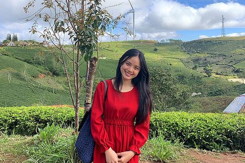 Chặng đường chinh phục IELTS và SAT đáng phục của nữ sinh chuyên toán