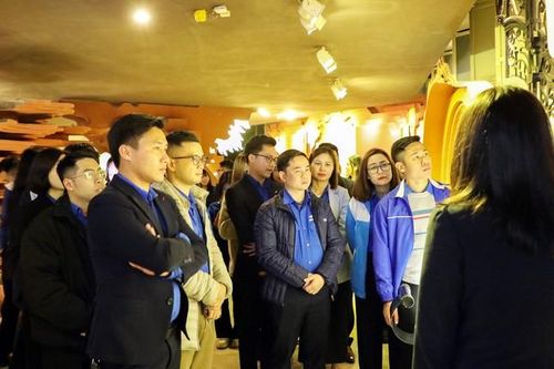 Đoàn ĐHQG Hà Nội: Khởi động Tháng Thanh niên 2024, với hành trình đến các địa chỉ đỏ