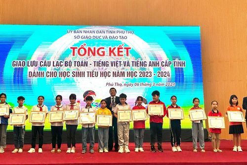 Học sinh Phú Thọ hào hứng tham gia giao lưu CLB Toán - Tiếng Việt và Tiếng Anh