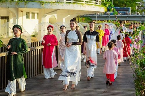 Nhiều hoạt động đặc sắc tại Tuần lễ Áo dài cộng đồng Huế 2024
