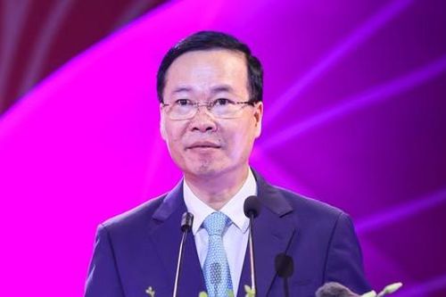 Chủ tịch nước Võ Văn Thưởng trao danh hiệu Nghệ sĩ nhân dân lần thứ 10