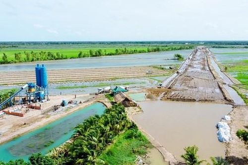 Bộ trưởng Giao thông: Tìm nguồn bù đắp 3 triệu m3 cát cho dự án cao tốc Cần Thơ – Cà Mau