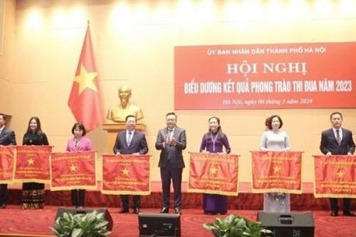 Hà Nội: Biểu dương các tập thể, cá nhân tiêu biểu trong phong trào thi đua năm 2023