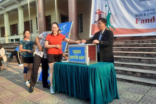 Phụ nữ vùng cao hỗ trợ hội viên mắc bệnh ung thư