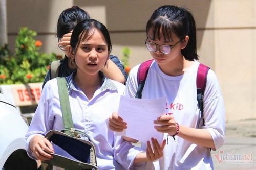 Nhiều năm đưa con đến lò luyện, phụ huynh thẫn thờ lo trường Ams dừng tuyển lớp 6