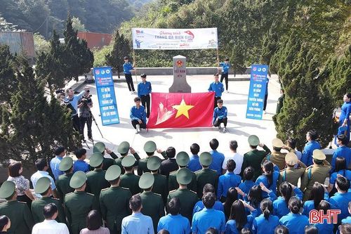 Lan tỏa lòng yêu nước từ chương trình 'Tháng ba biên giới'