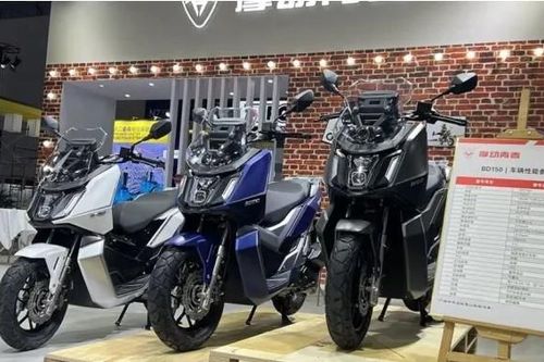 'Thần thú' xe ga 150cc thiết kế ăn đứt Honda SH, giá rẻ hơn Vision, có ABS 2 kênh và màn hình TFT