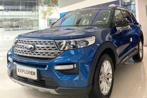 Hết thời 'bia kèm lạc', Ford Explorer âm thầm giảm giá niêm yết gần nửa tỷ đồng