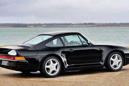 Khám phá bộ sưu tập xe của tỷ phú Bill Gates: Từ Porsche cổ điển đến Ford Focus giản dị