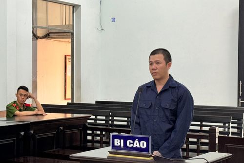 Vào tù vì bắn chủ nợ