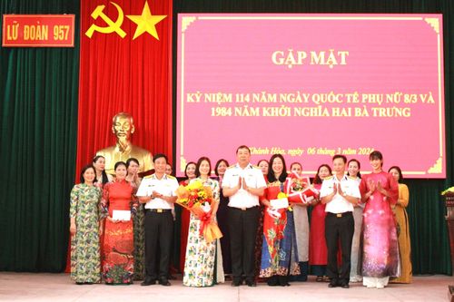 Lữ đoàn 957, Vùng 4 Hải quân gặp mặt hội viên phụ nữ nhân ngày 8-3