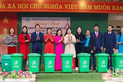 Phụ nữ thị trấn Đu chung tay xây dựng đời sống văn hóa