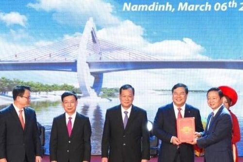 Nam Định xây dựng 4 trung tâm đô thị, 3 vùng kinh tế động lực