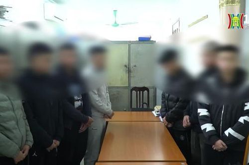 Đánh nhau vì nghĩ bị 'nhìn đểu' khi tham gia giao thông