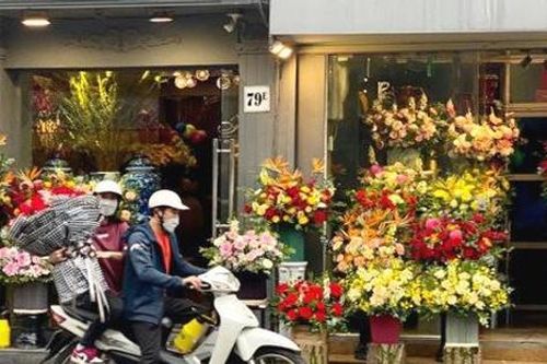 Dịp lễ 8-3: Xu hướng tặng quà thiết thực được chuộng hơn?