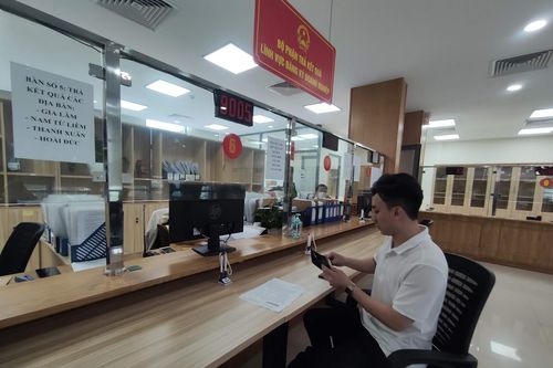 Hà Nội yêu cầu tạo điều kiện tối đa, tạo lập lòng tin với nhà đầu tư, doanh nghiệp
