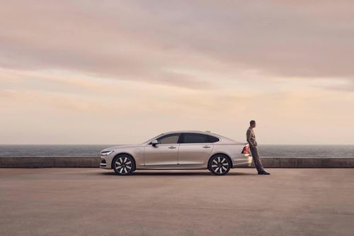 Đại lý nhận cọc Volvo S90 Recharge Ultimate, giá khoảng 2,8 tỷ đồng