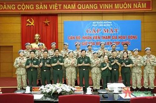 Xứng đáng là trung tâm y học hàng đầu của đất nước và Quân đội