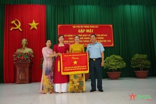 Hội Phụ nữ Trung đoàn 937 tổ chức gặp mặt truyền thống