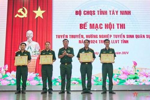 Bộ CHQS tỉnh Tây Ninh thi tuyên truyền, hướng nghiệp tuyển sinh quân sự