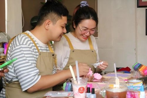 8/3, bạn trẻ thích tự tay chuẩn bị những món quà mang nhiều giá trị về mặt tinh thần