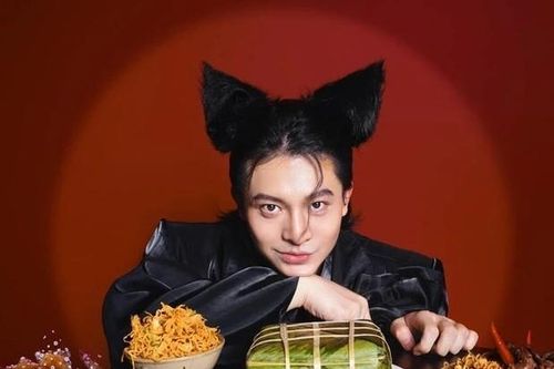 Hình ảnh hiện tại gây sốt của 'nam thần thả thính' Harry Lu