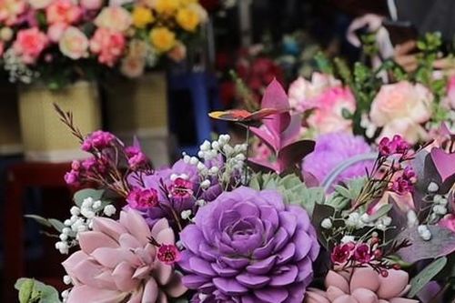 Mua hoa 25 triệu đồng tặng 8/3