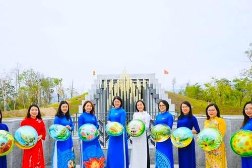 Nón lá xứ Nghệ 'Tự hào một dải non sông'