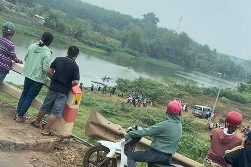 Người đàn ông kinh doanh bất động sản nhảy sông tự tử