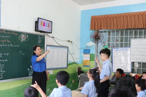 Khánh Hòa: Gieo tình yêu thương cho trẻ khuyết tật, chậm phát triển