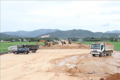 Đẩy nhanh tiến độ thi công các dự án giao thông trọng điểm