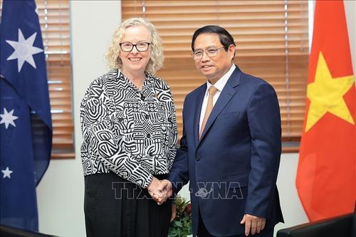Thủ tướng Phạm Minh Chính tiếp Chủ tịch Nhóm Nghị sĩ hữu nghị Australia - Việt Nam