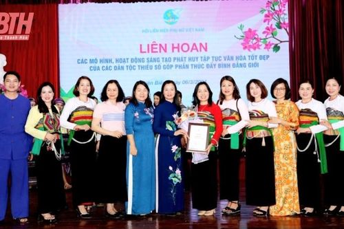 Sôi nổi các hoạt động kỷ niệm Ngày Quốc tế Phụ nữ 8/3