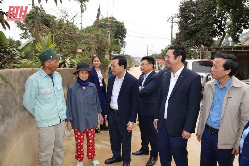 Phó Bí thư Thường trực Tỉnh ủy Lại Thế Nguyên làm việc với Ban Thường vụ Huyện ủy Triệu Sơn